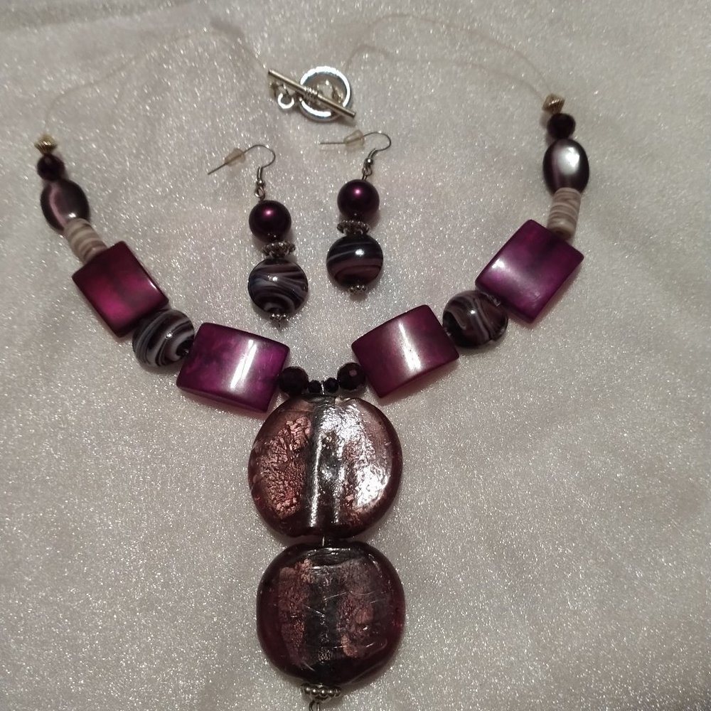 Handmade beaded jewelry set